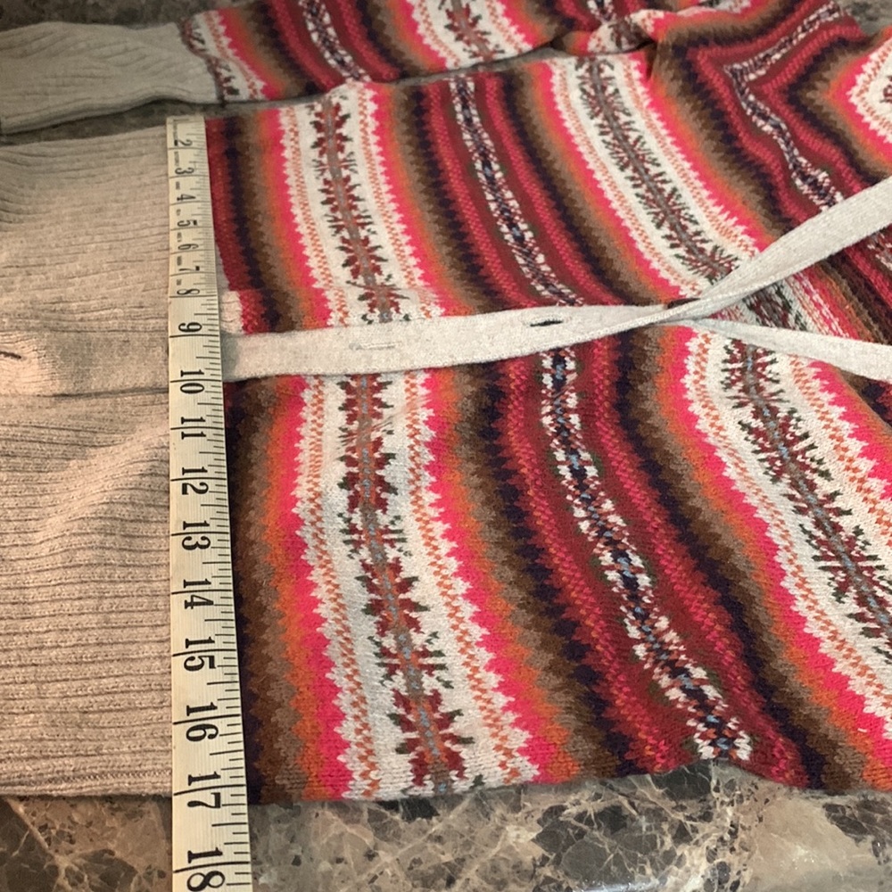 Fair Isle Pattern Cardigan - Picture 8 of 10